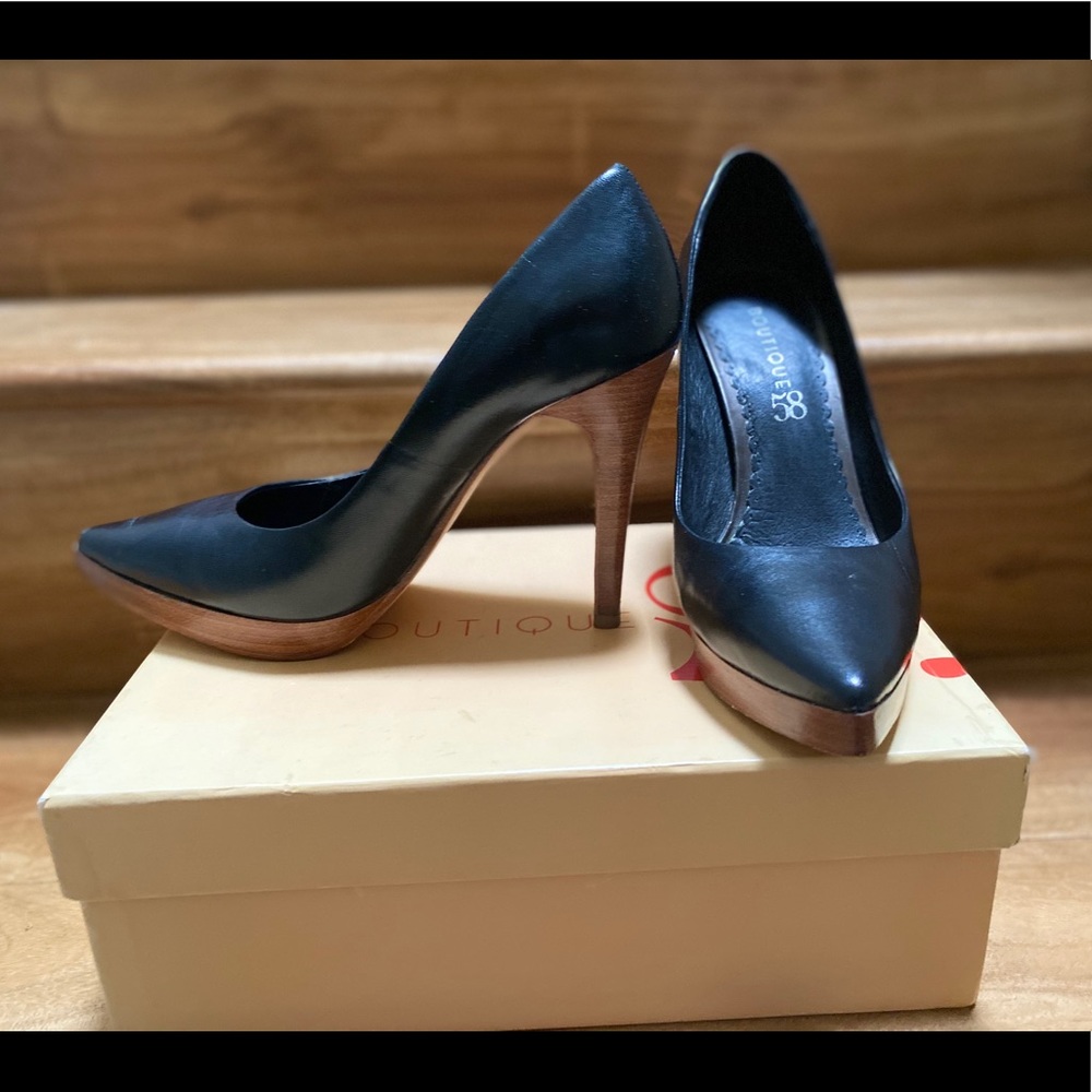 Boutique 58 Black Leather Pumps